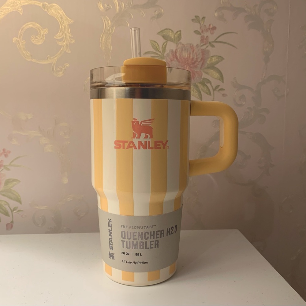 Stanley Oasis Quencher H2.0 FlowState Tumbler 20oz, BUTTER YELLOW CABANA GLOSS